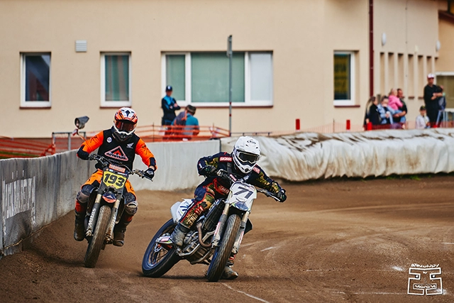 Zdjęcie z toru Zdjęcie z toru