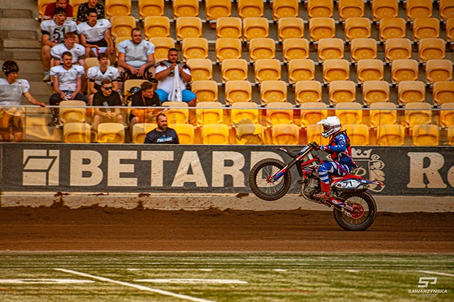 Zdjęcie z toru 10 Zdjęcie z toru 10